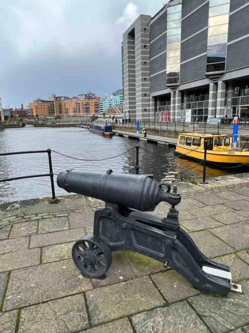 Leeds Clarence Dock 2 Bedroom Apt Leeds (West Yorkshire) Exterior photo