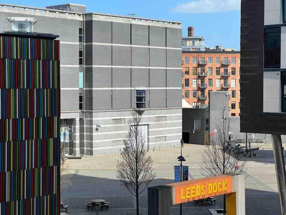 Leeds Clarence Dock 2 Bedroom Apt Leeds (West Yorkshire) Exterior photo