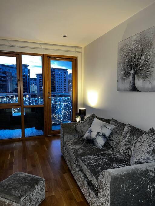 Leeds Clarence Dock 2 Bedroom Apt Leeds (West Yorkshire) Exterior photo