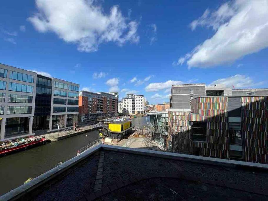 Leeds Clarence Dock 2 Bedroom Apt Leeds (West Yorkshire) Exterior photo